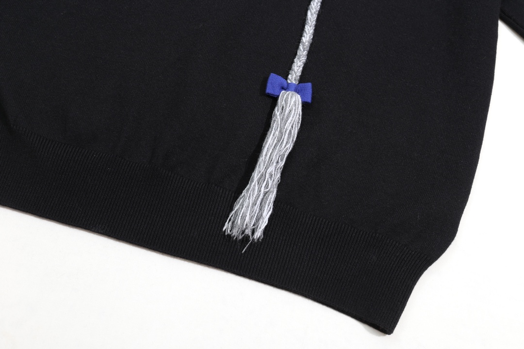 Givenchy Unisex Sweatshirt Size S-L