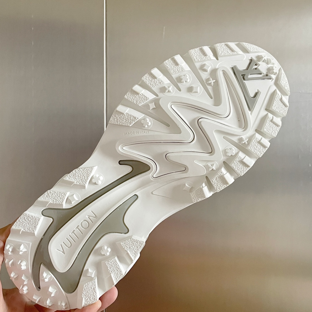 Louis Vuitton LV Runner Tatic Sneaker Size 40-46