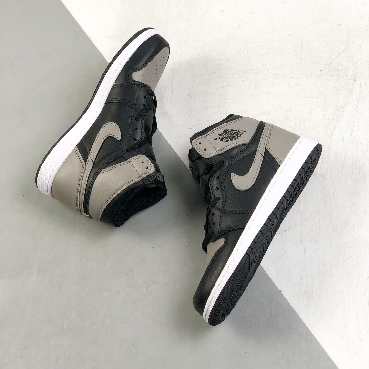 Nike Air Jordan 1 High Top Sneakers Shoes Gr. 36-46