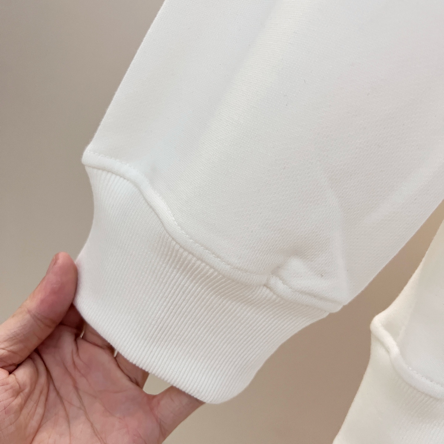 Burberry Unisex Sweatshirt Size S-XL