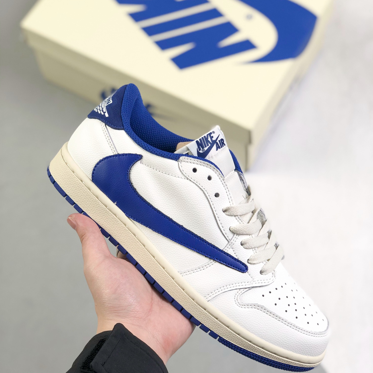 Nike Air Jordan 1 x Travis Scott Low Top Sneaker Shoes Gr. 36-46