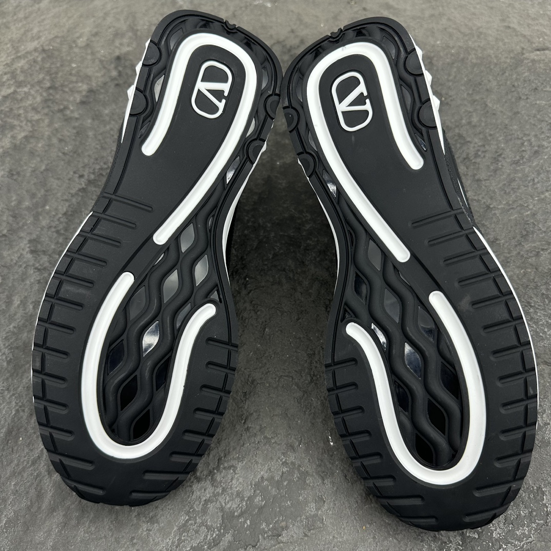 Valentino Men New Sneaker Size 40-45