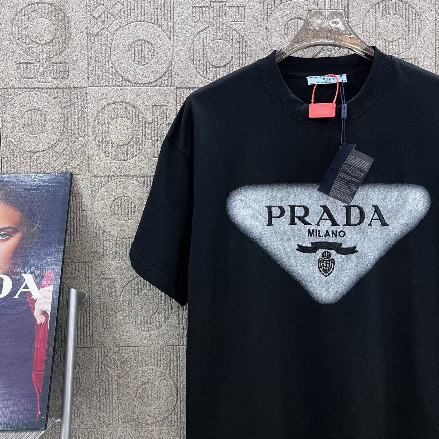 Prada T Shirt  Embroider Logo Size XS-L