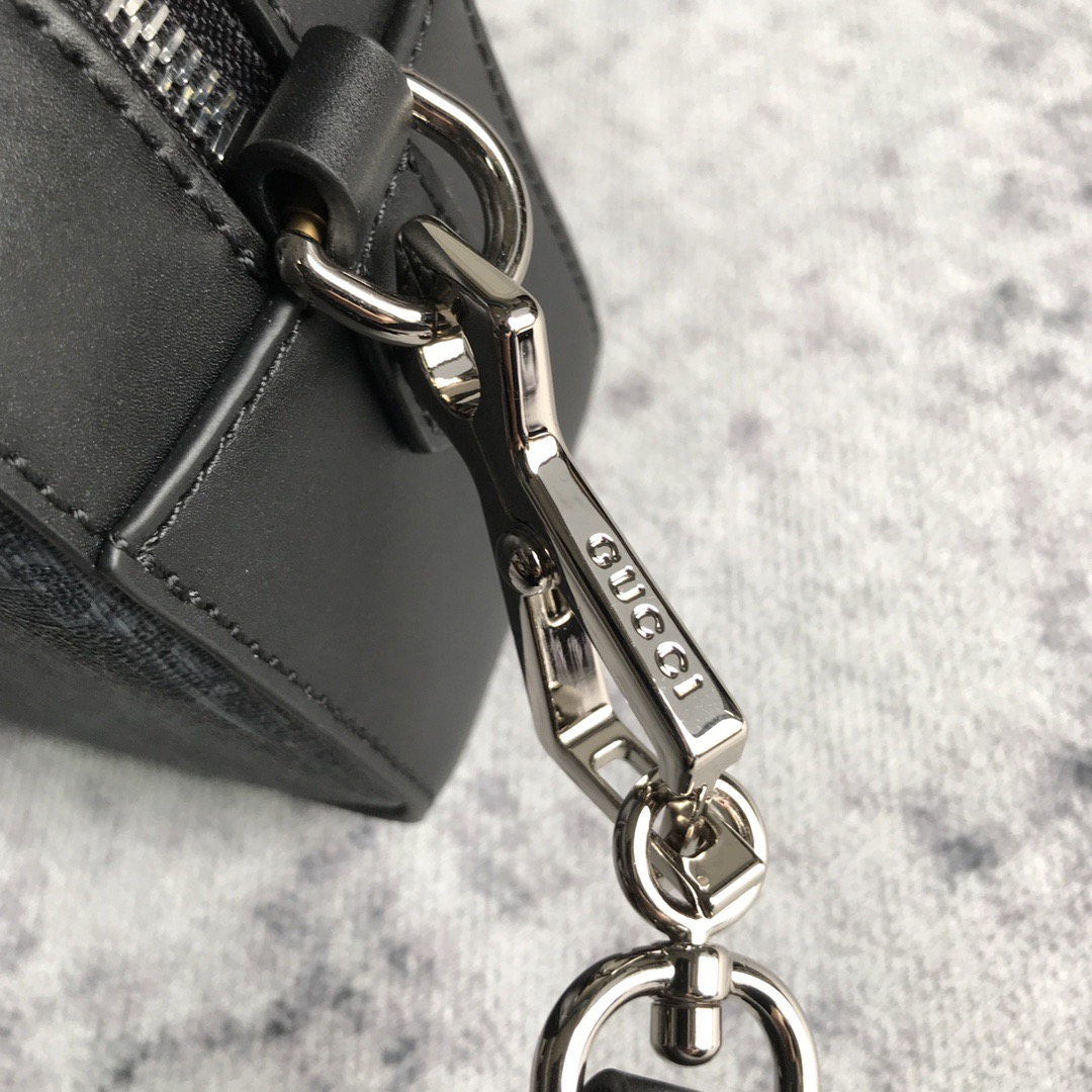 Gucci GG Supreme Black Mens Shoulder Bags Size 24*15*7.5cm