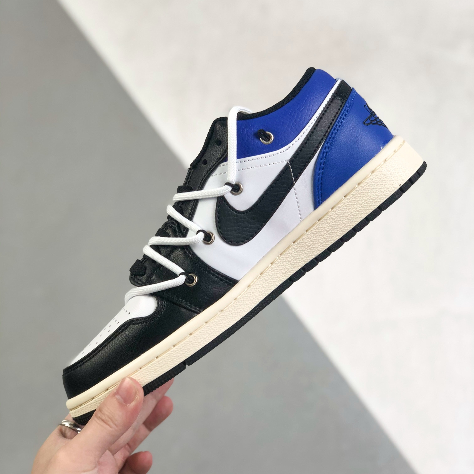 Nike Air Jordan 1 x OFF White Low Top Sneakers Shoes Gr. 36-46
