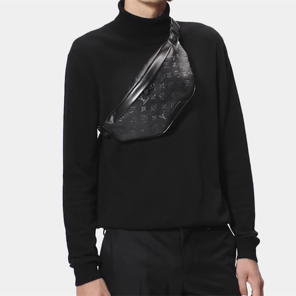 Louis Vuitton M46036 Discovery Bumbag Mens Shoulder Bags Size 44*15*9cm