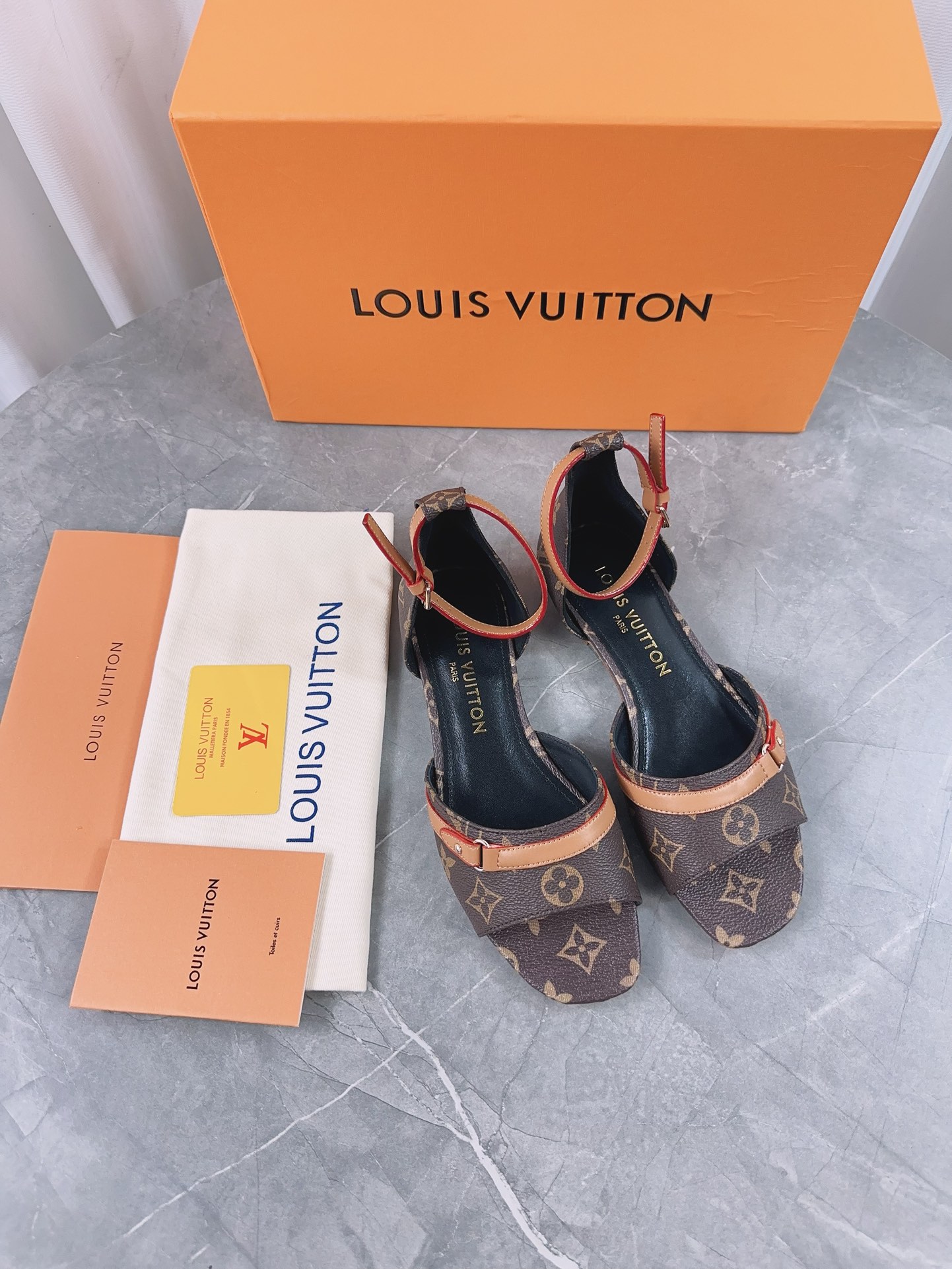 Louis Vuitton 2024ss Slippers Size 36-41