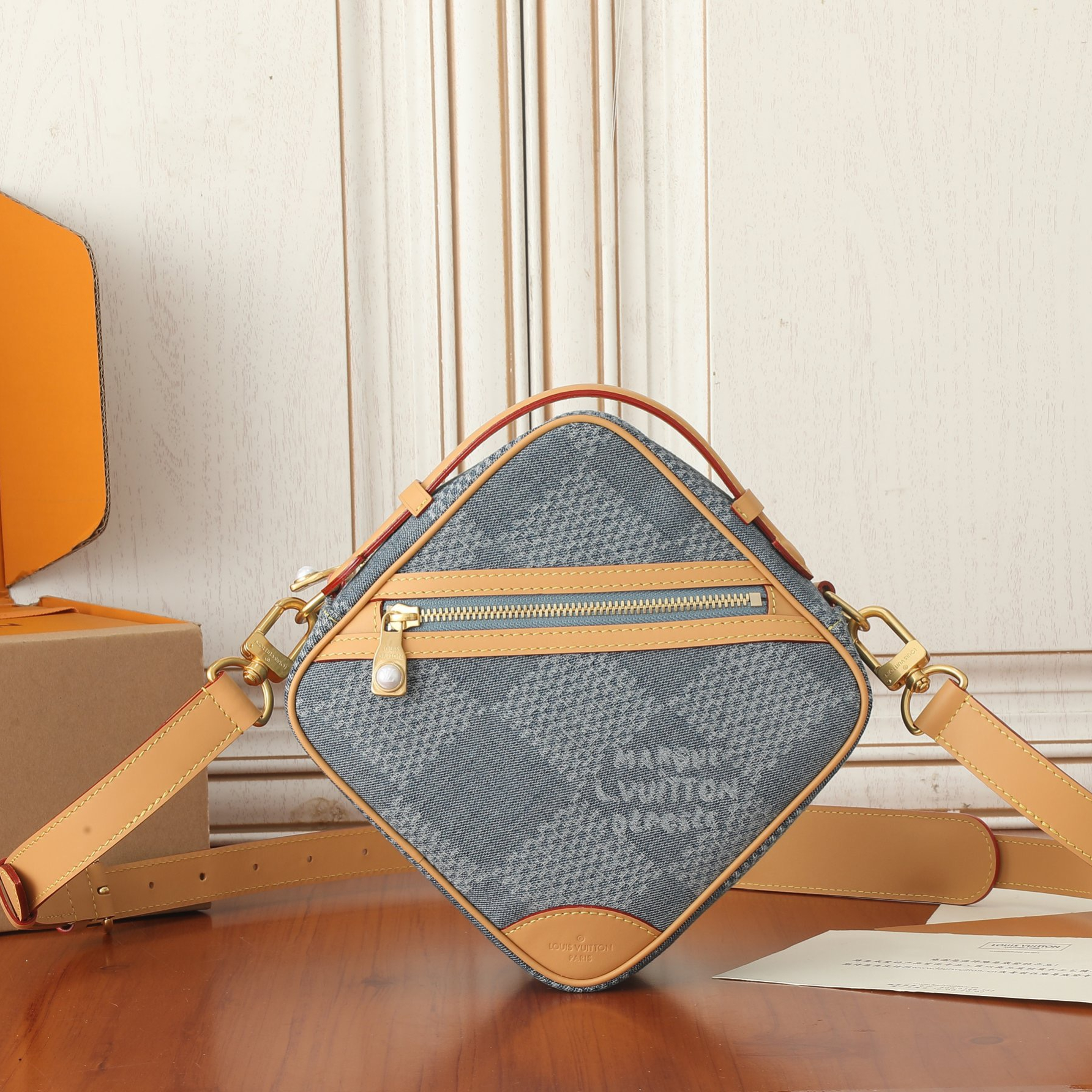 Louis Vuitton N40706 Chess Messenger Mens Shoulder Bags Size 24*24*8cm