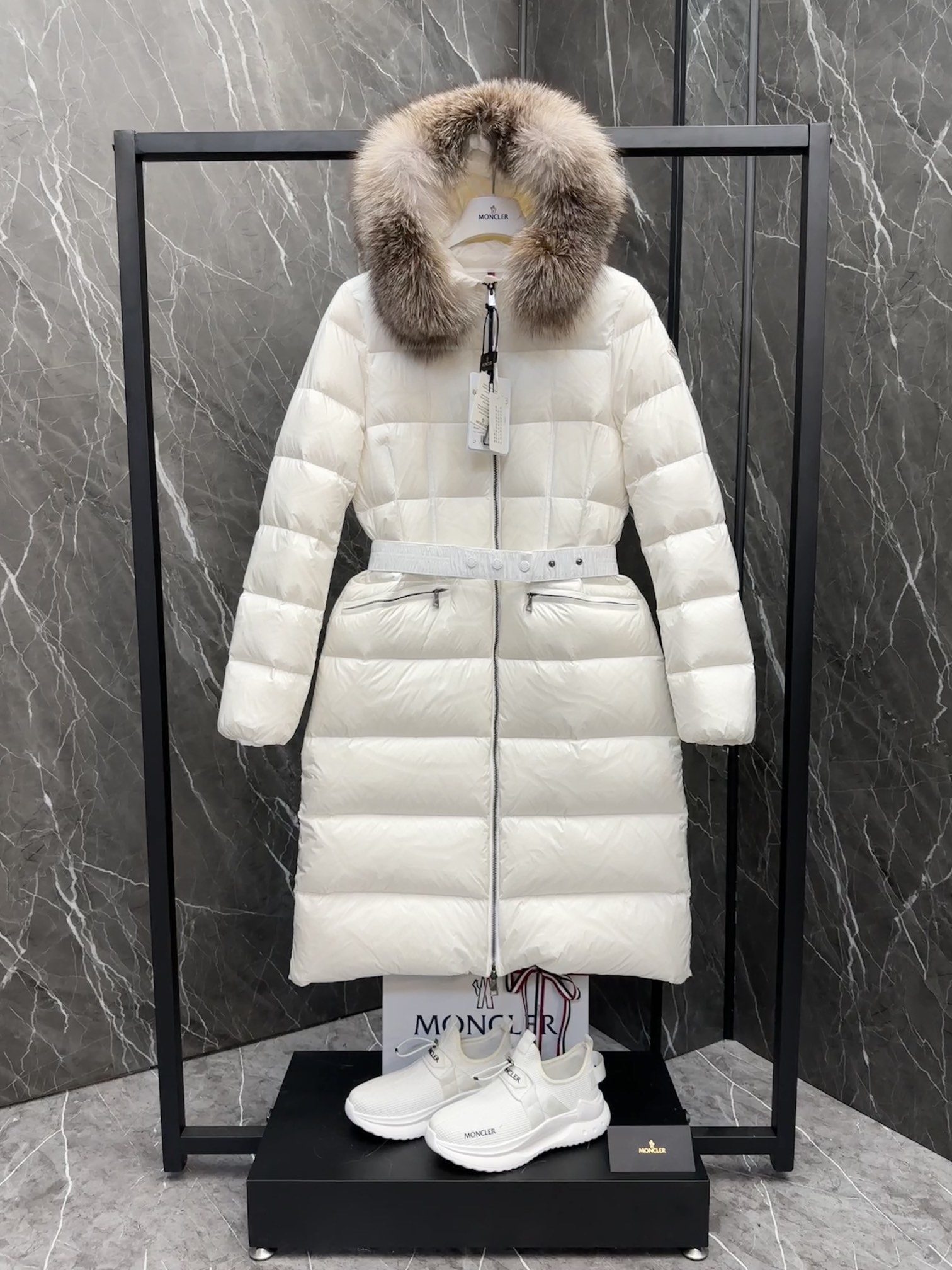 Moncler Boed Long Women Down Jacket Size S-XL