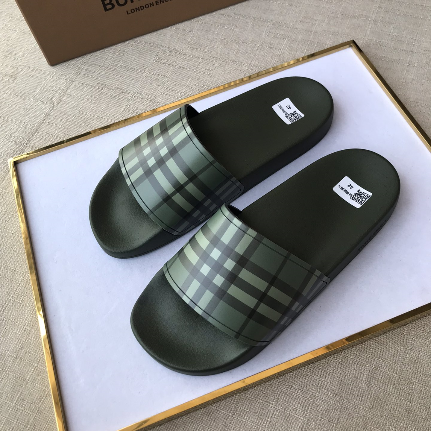 Burberry Mens Women Sandals Gr. 36-46