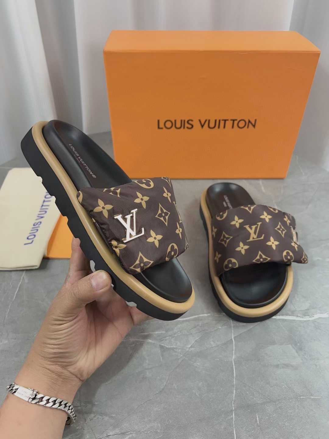 Louis Vuitton Slippers Size 36-45