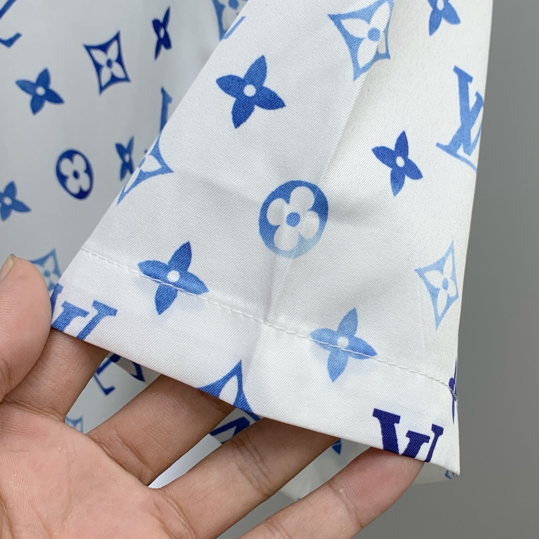 Louis Vuitton Sommeranzug Size M-XXL