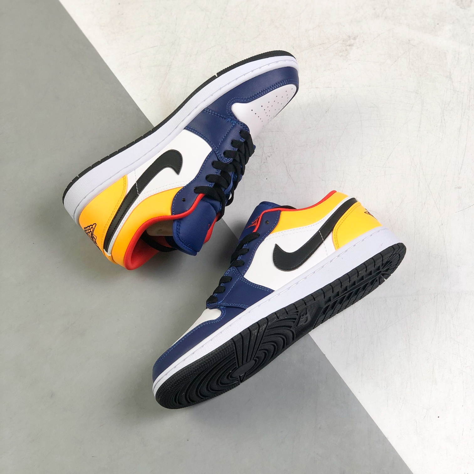 Nike Air Jordan 1 Low Top Sneakers Shoes Gr. 36-46