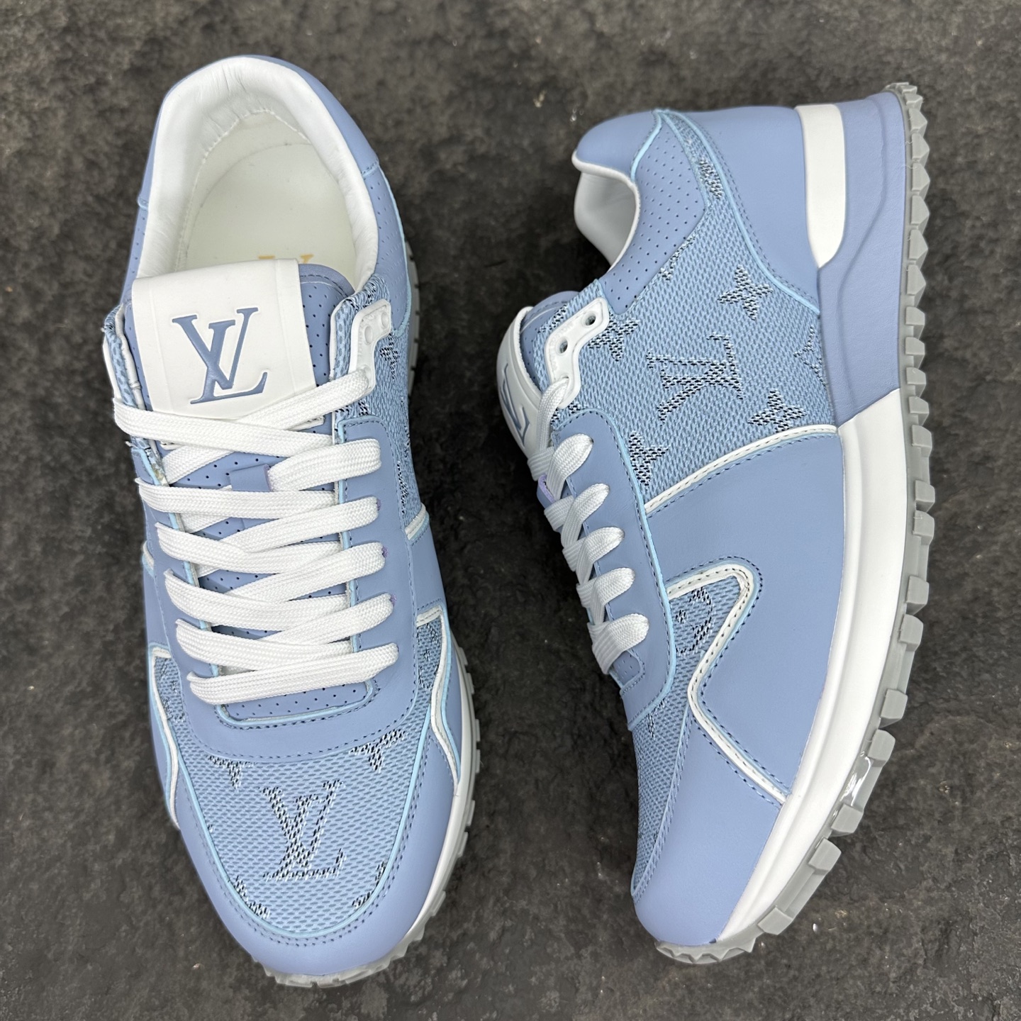 Louis Vuitton Run Away Sneaker For Men Size 39-46