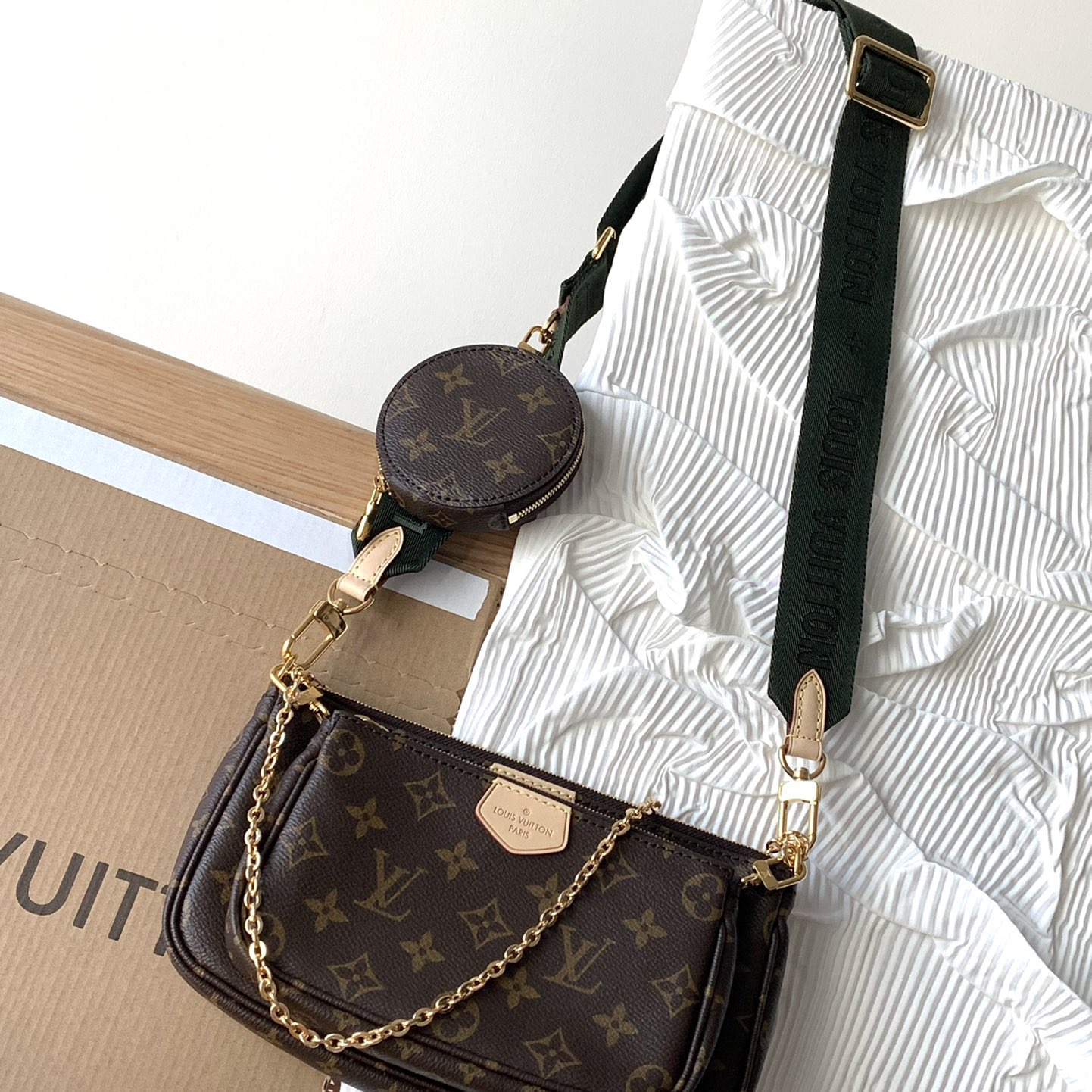 Louis Vuitton M44813 Multi Pochette Accessoires Women Shoulder Bags Size 24*13.5*4cm