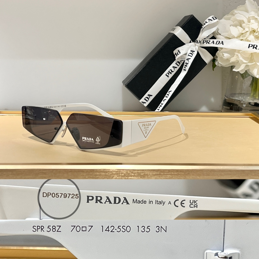 Prada Runway sunglasses SPR58Z