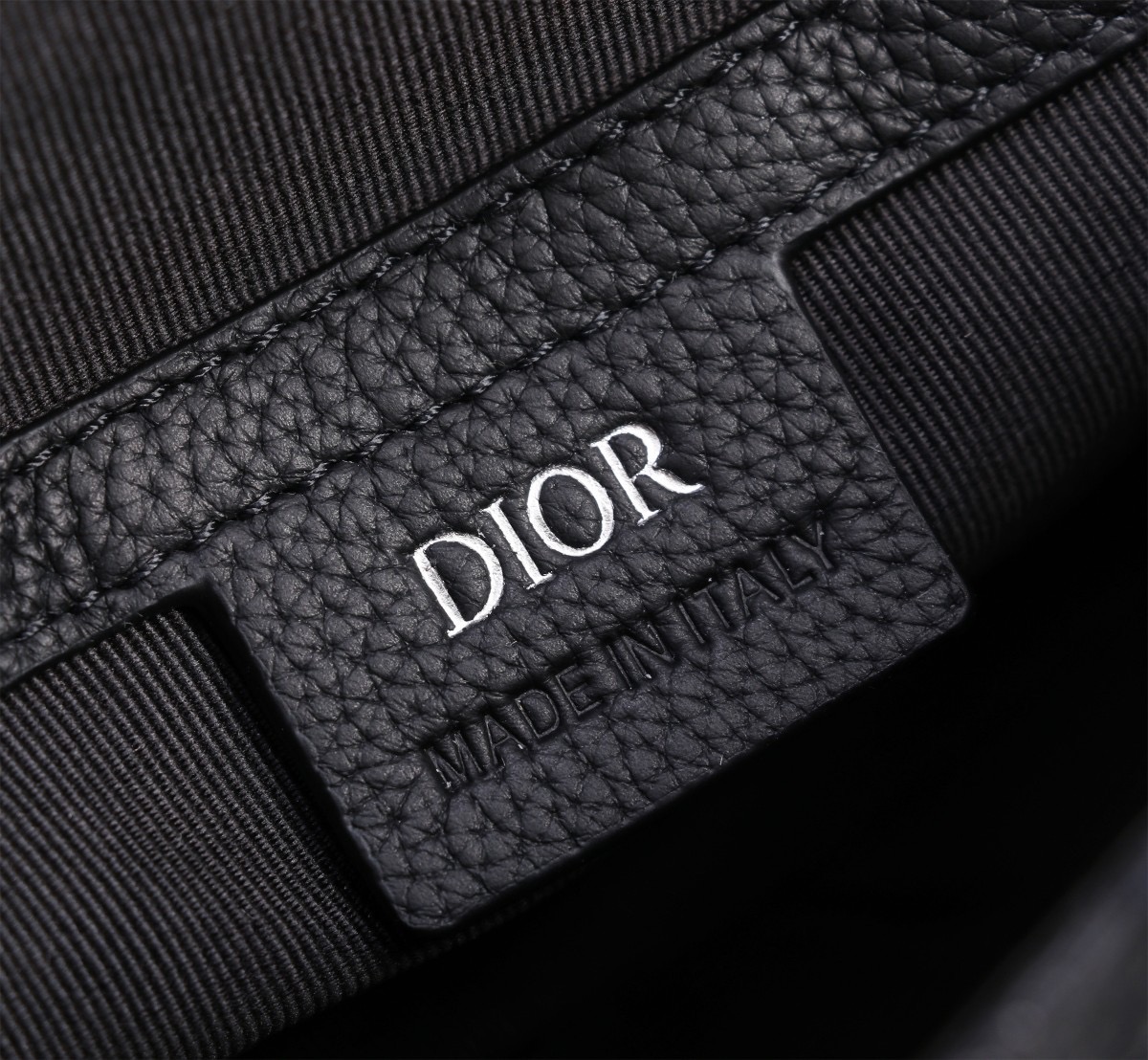 Dior Oblique Mens Shoulder Bags Size 19.5*13*4.3cm