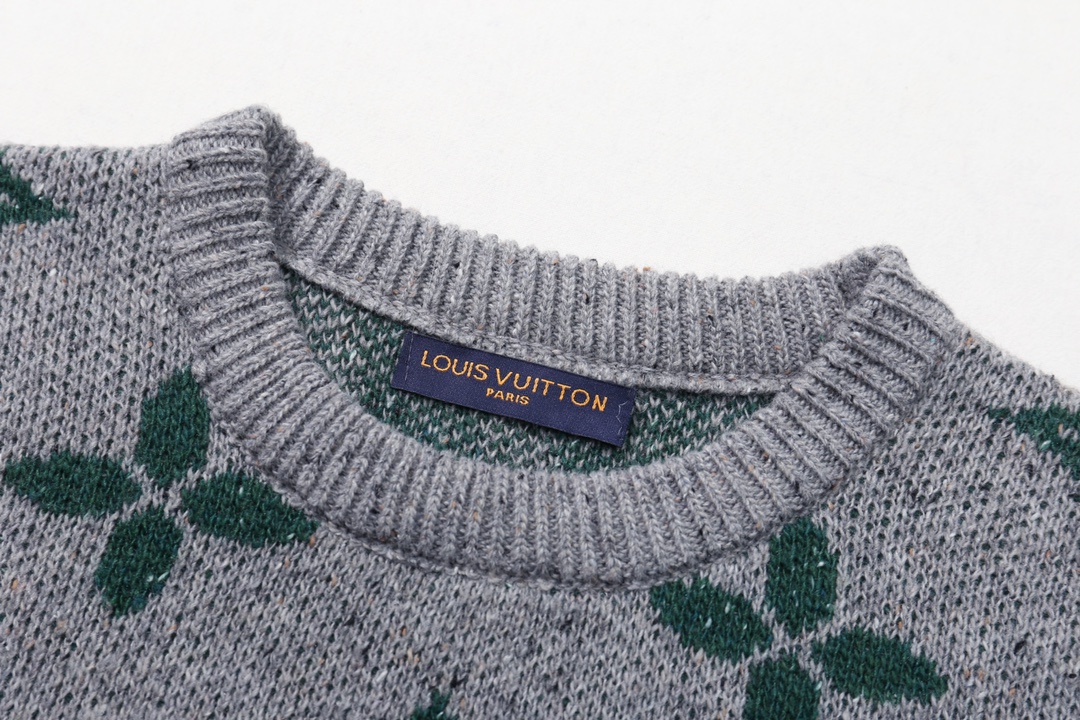 Louis Vuitton Unisex Sweatshirt Size S-XL