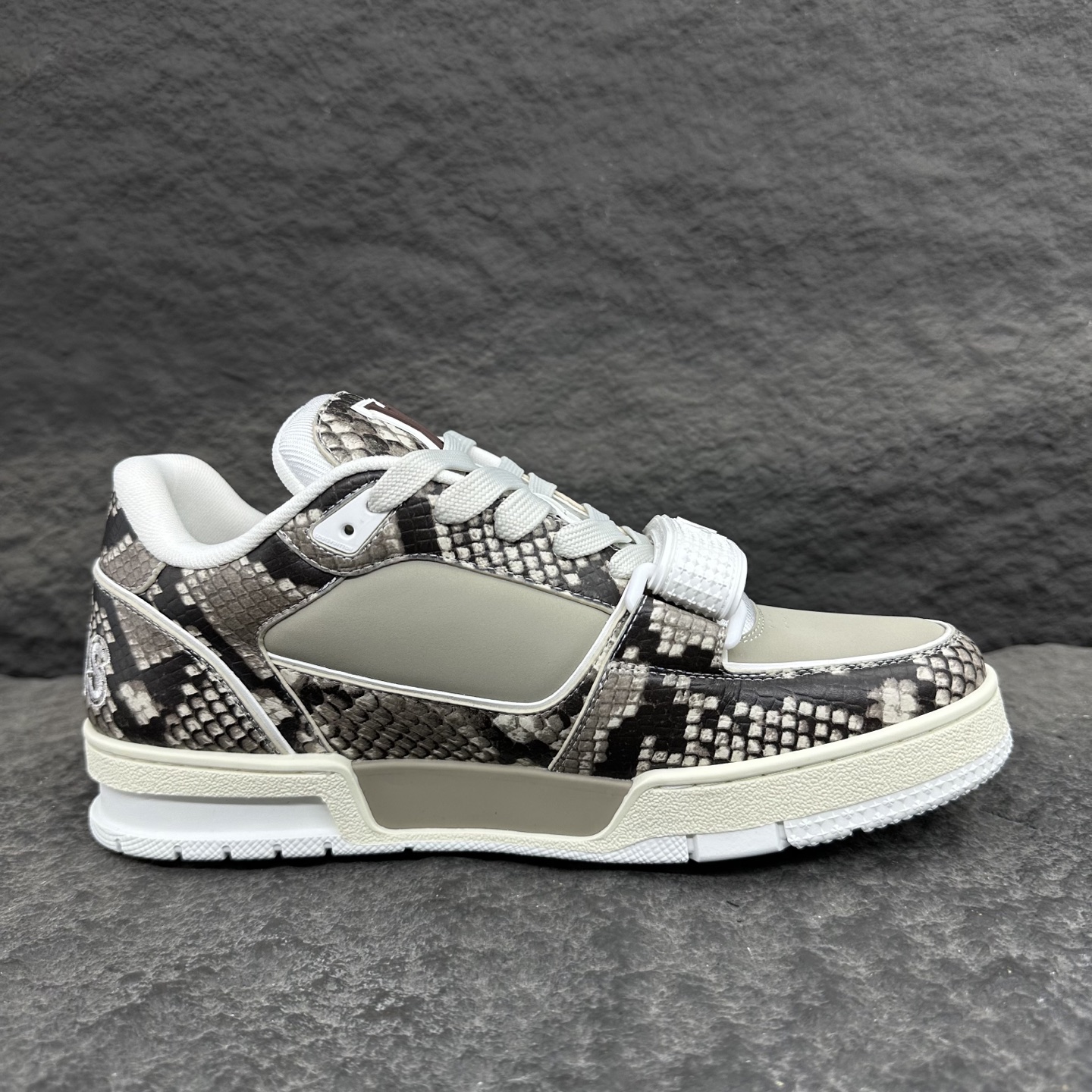 Louis Vuitton LV Trainer Sneaker Size 36-46