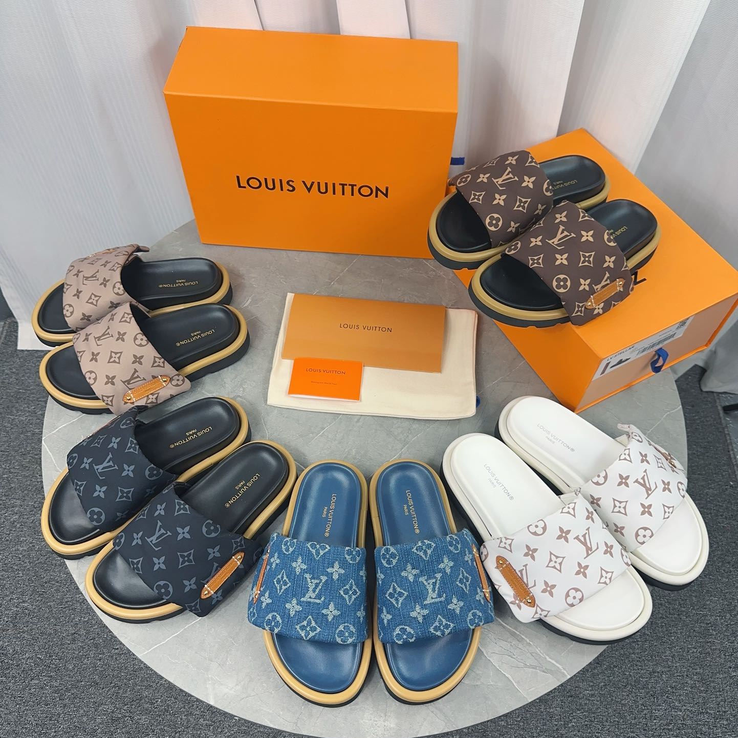 Louis Vuitton Slippers Size 36-45 5-Color