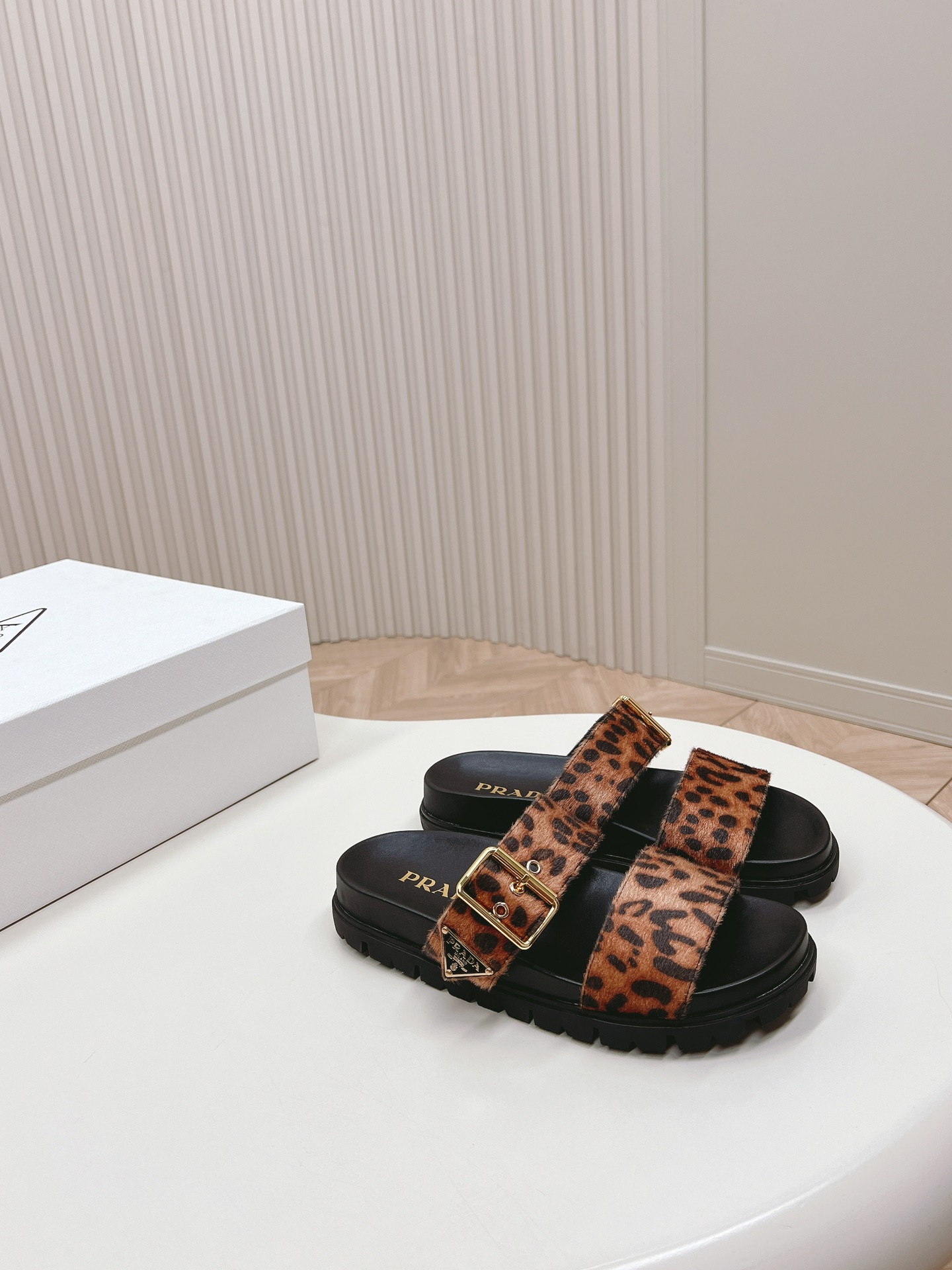 Prada 2024ss Slippers Size 36-40