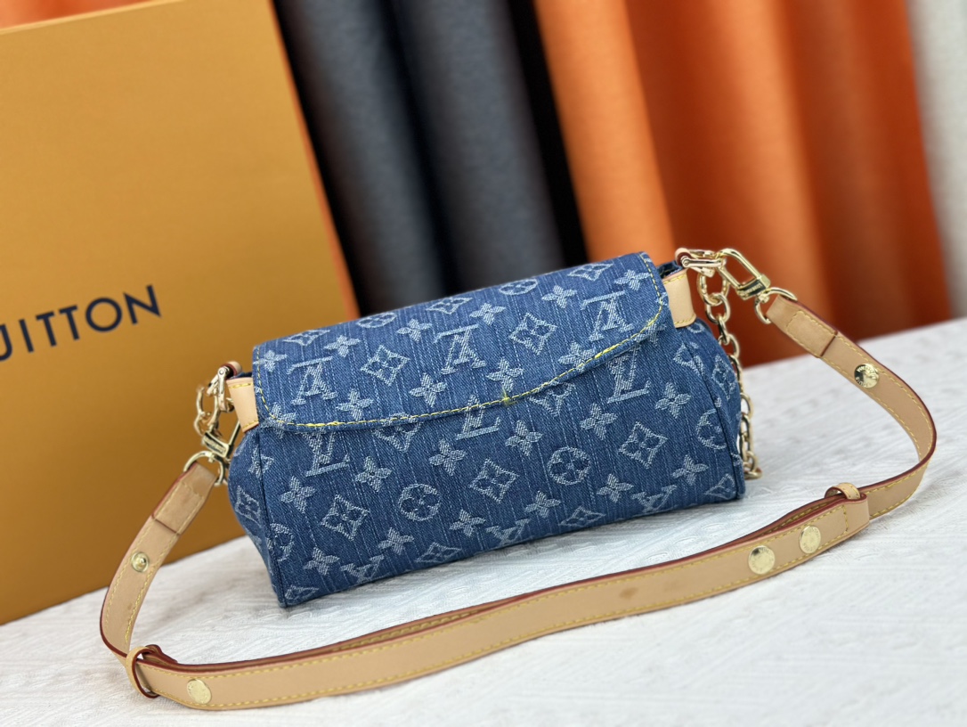Louis Vuitton M45859 Favorite Denim Cowboy Women Shoulder Bags Size 24*14*9cm