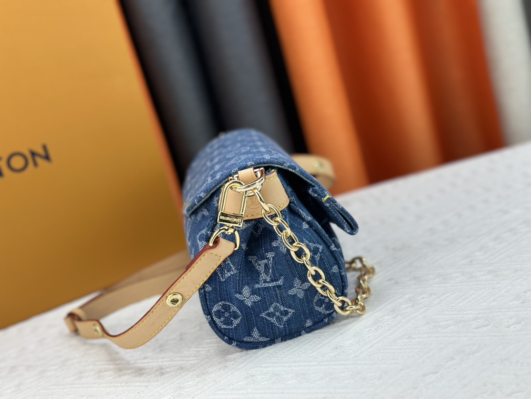 Louis Vuitton M45859 Favorite Denim Cowboy Women Shoulder Bags Size 24*14*9cm
