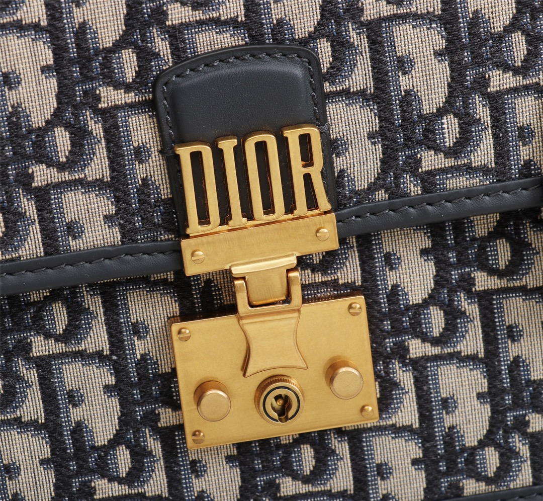 Dior Women Shoulder Bags 24cm