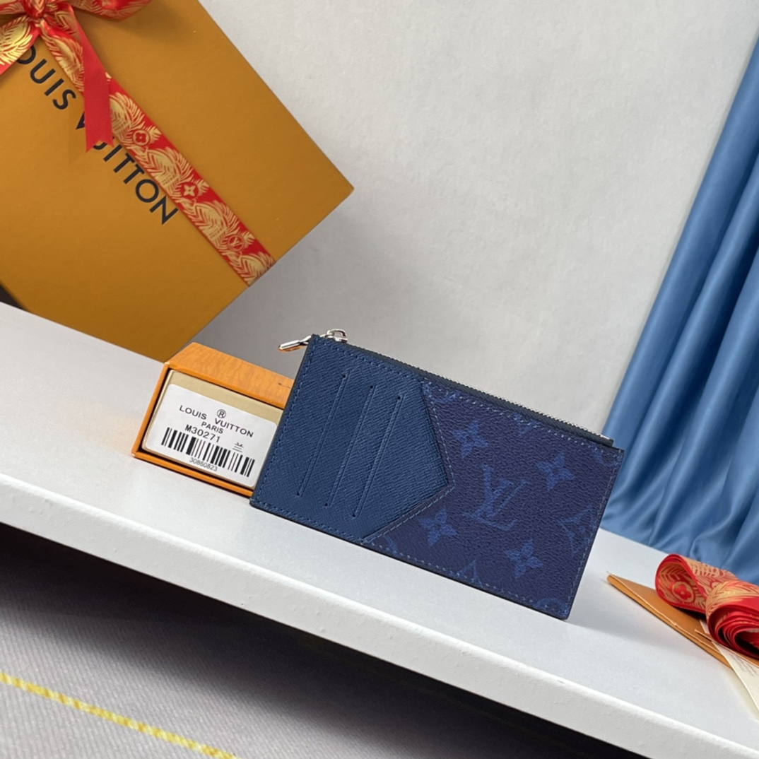 Louis Vuitton M64038 Card Holder Size 14*8cm