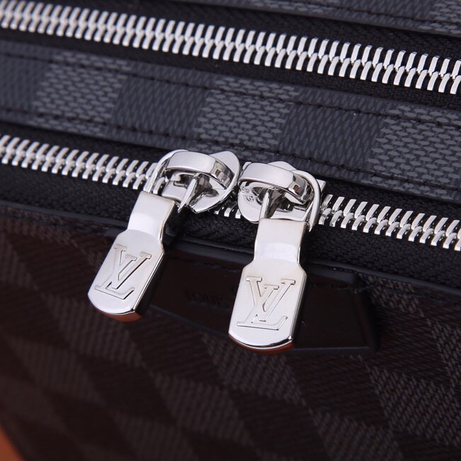 Louis Vuitton M60418 Mens Shoulder Bags 18.5*11*6.5cm