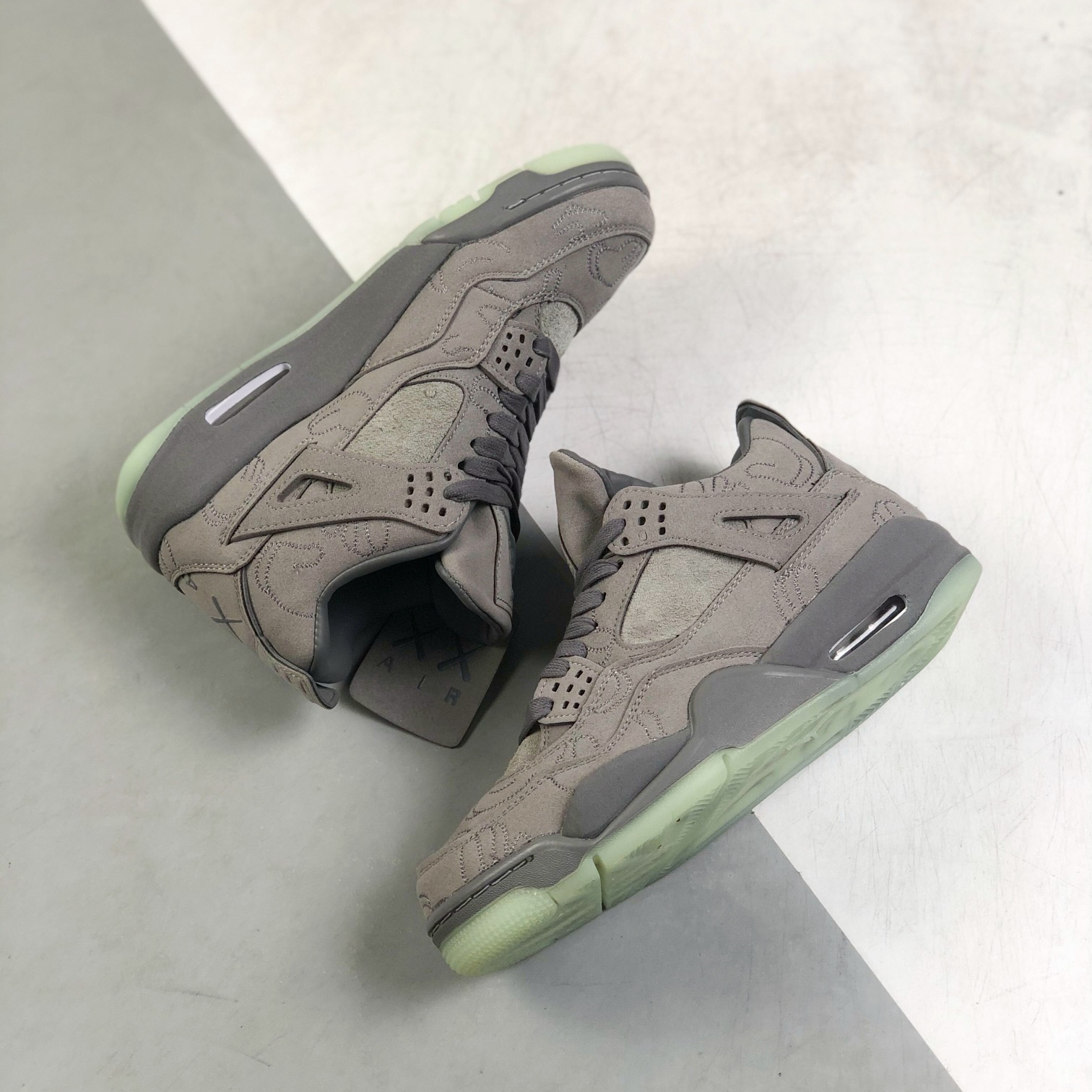 Nike Air Jordan 4 Sneakers Shoes Gr. 36-46