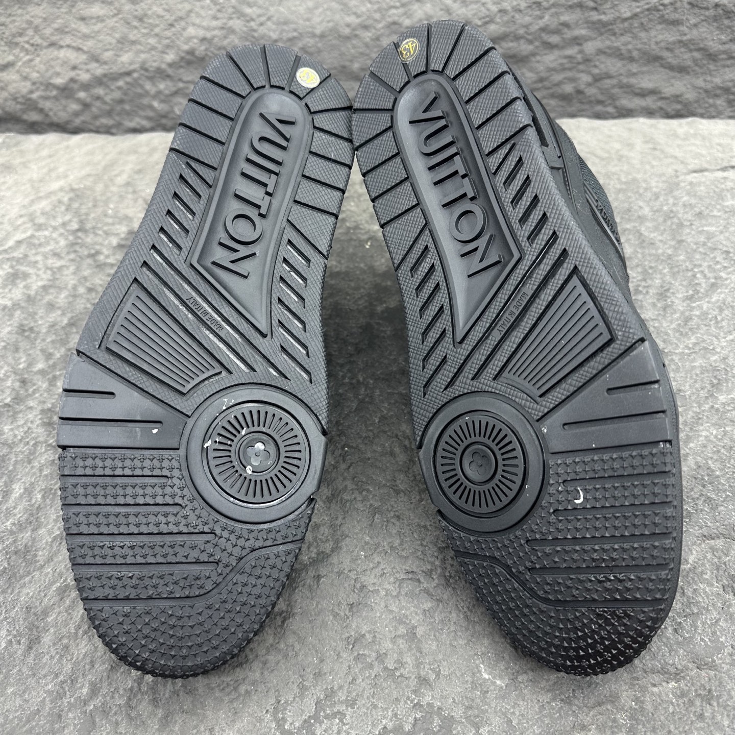 Louis Vuitton LV Trainer Sneaker Size 36-46