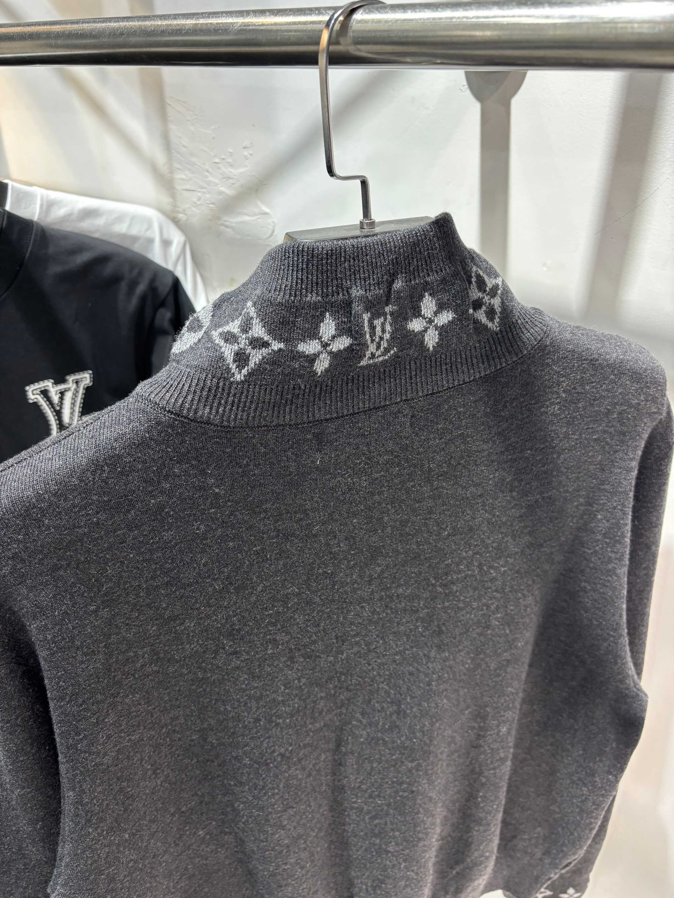 Louis Vuitton Unisex Jacket Size S-XL