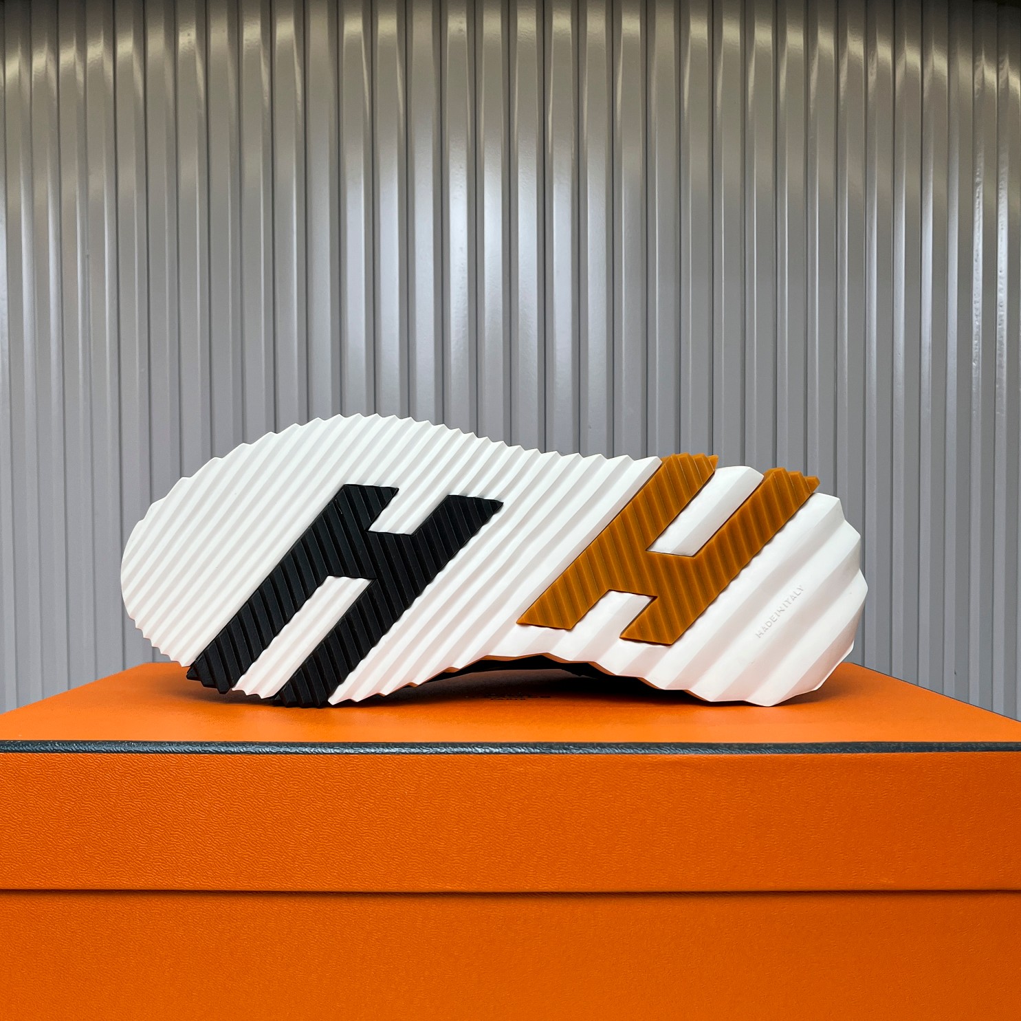 Hermes Bouncing Sneaker Size 36-46