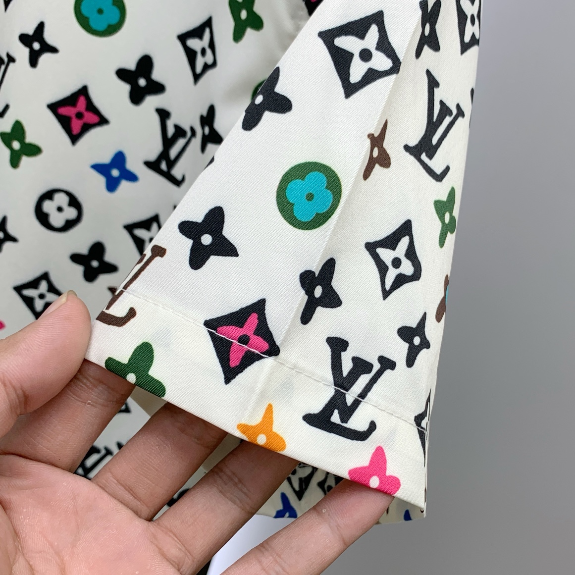 Louis Vuitton Sommeranzug Size M-XXL