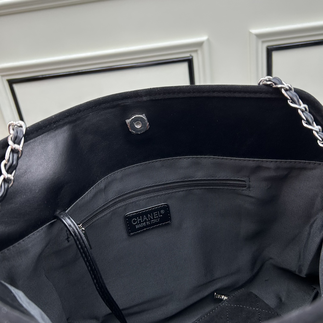 Chanel Women Shoulder Bags 47*30*13cm