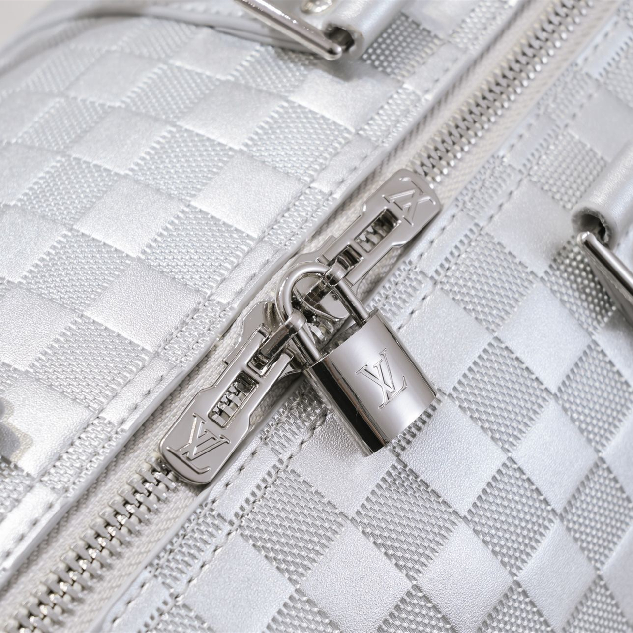 Louis Vuitton Keepall Travel Bags Size 50*29*23cm