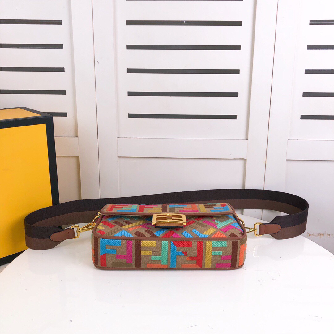 Fendi New Women Shoulder Bags 26*5*15cm