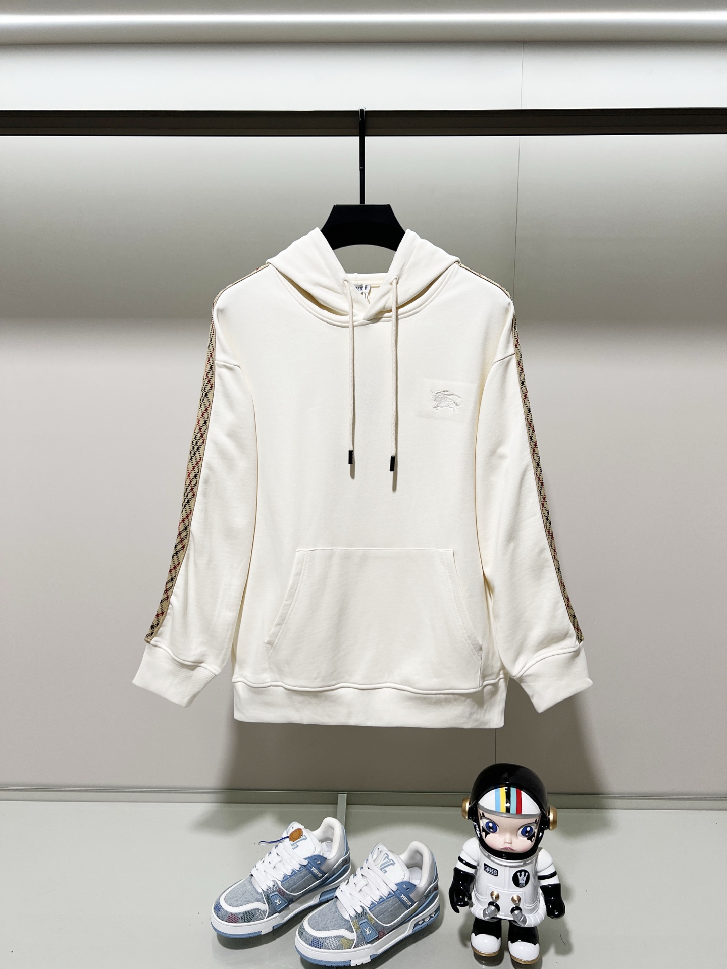 Burberry Unisex Sweatshirt Size S-XL