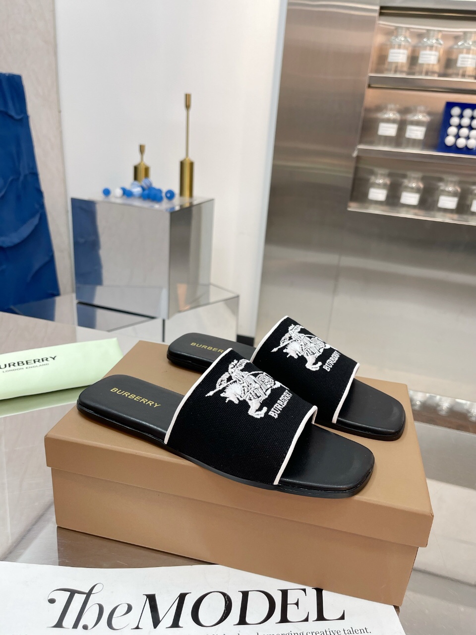 Burberry Women Slippers Size 36-41