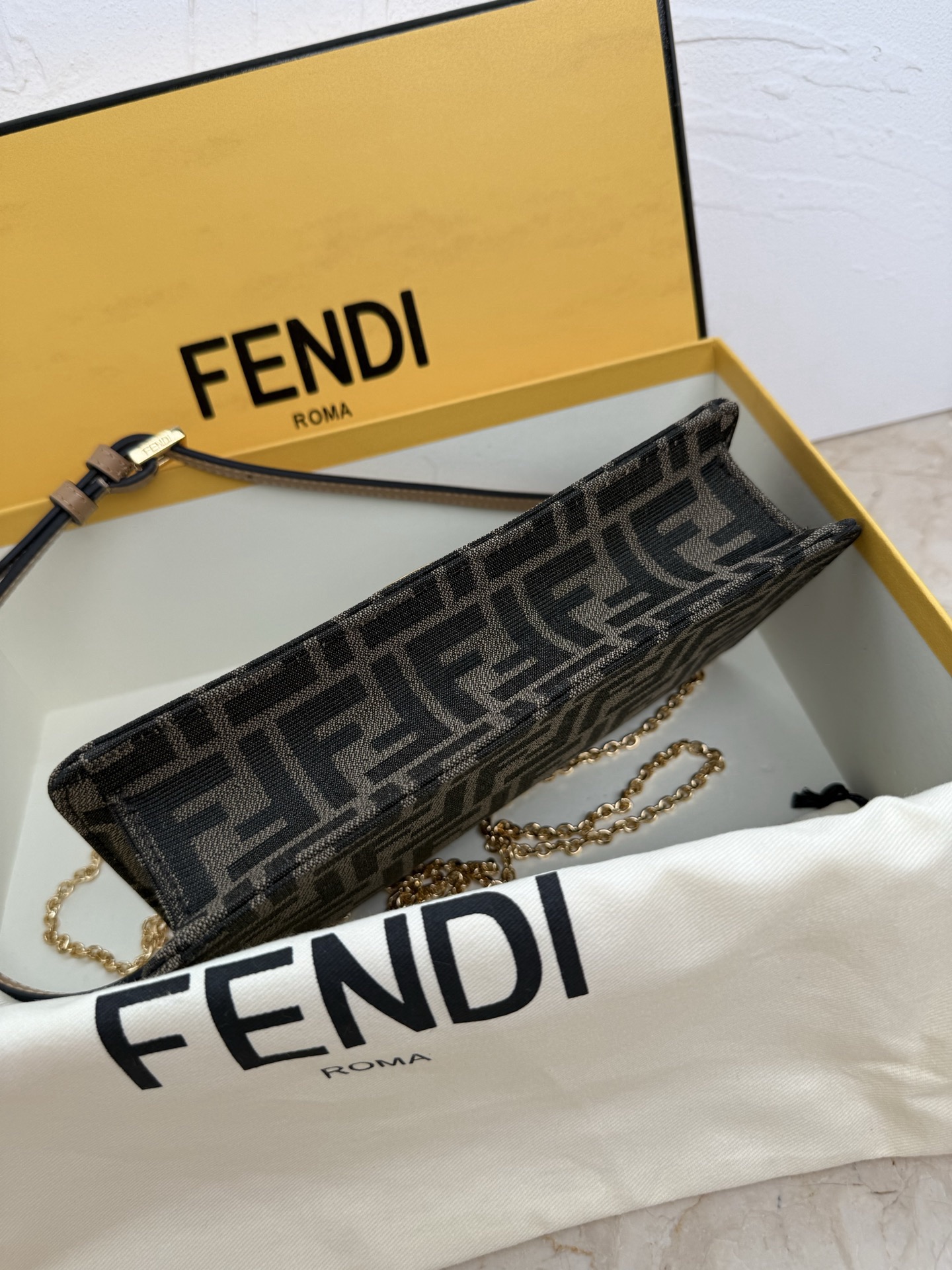 Fendi Women Shoulder Bags Size 21*11*5cm