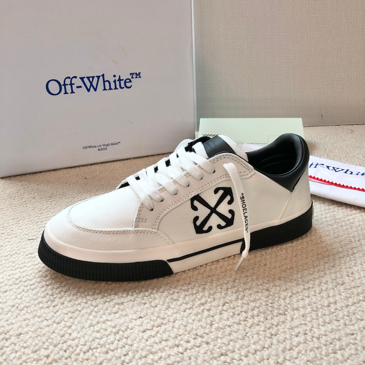 OFF White 2024ss New Low Vulcanized Sneaker Size 36-45
