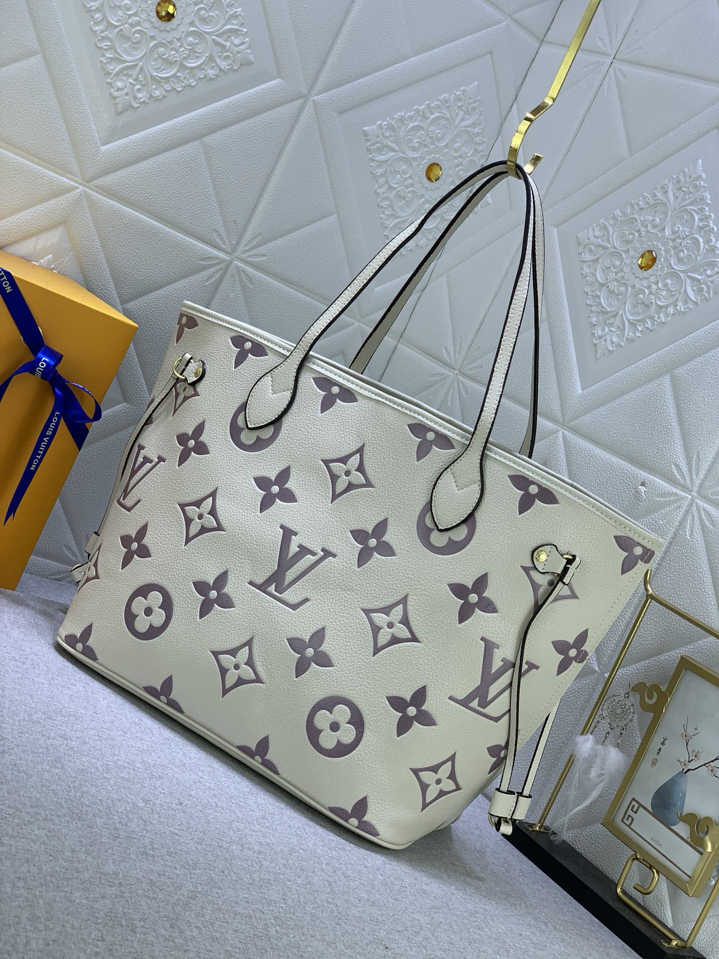 Louis Vuitton Shopping Bags 32*29*17cm