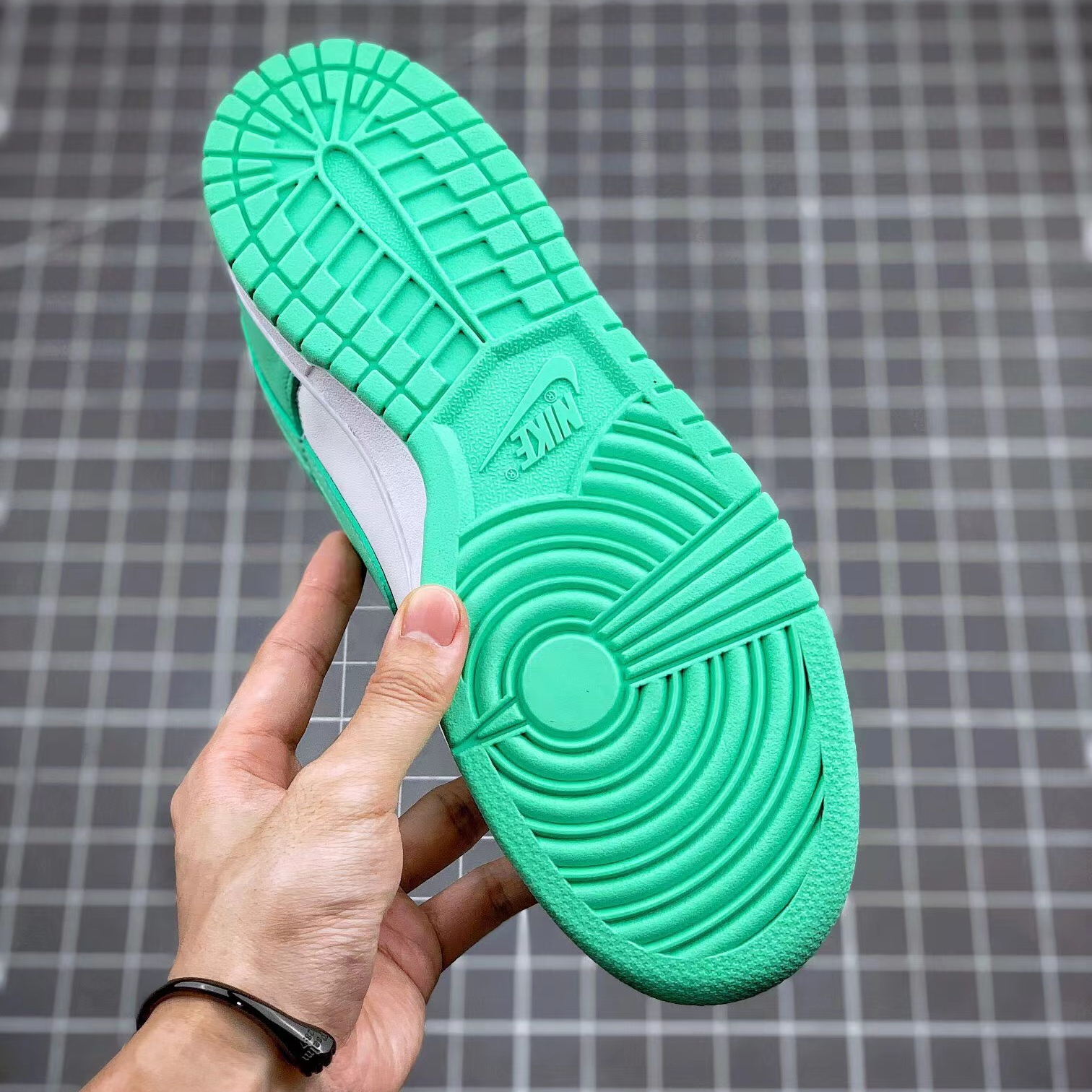 Nike SB Dunk Low Sneakers Shoes Green Mens/Women 36 - 46