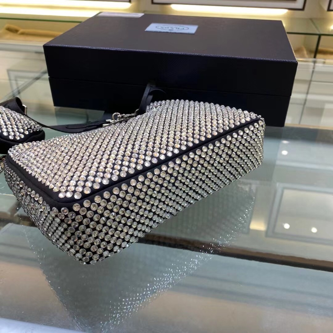 Prada 1BH204 Re-Edition 2005 Re-Nylon Women Shoulder Bags Size 22*18*6cm