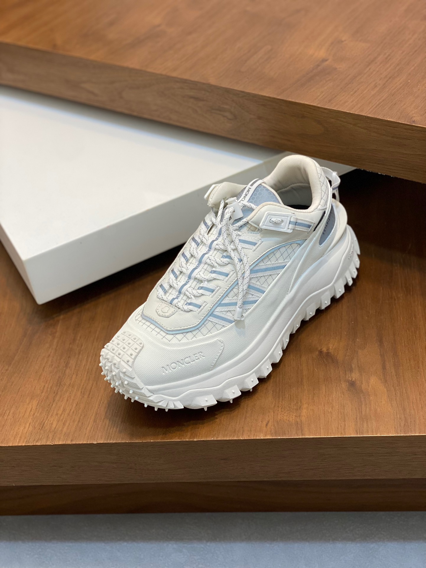 Moncler Trailgrip Gtx Sneaker Size 40-45