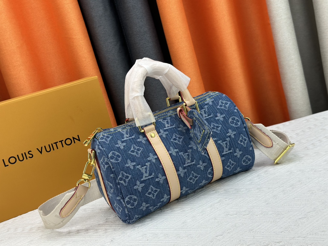 Louis Vuitton Keepall Bandoulière 25 Women Shoulder Bags