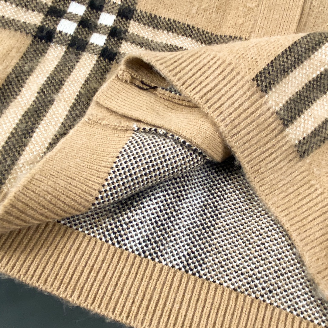 Burberry Classic style Jacket Sweatshirt Size S-L