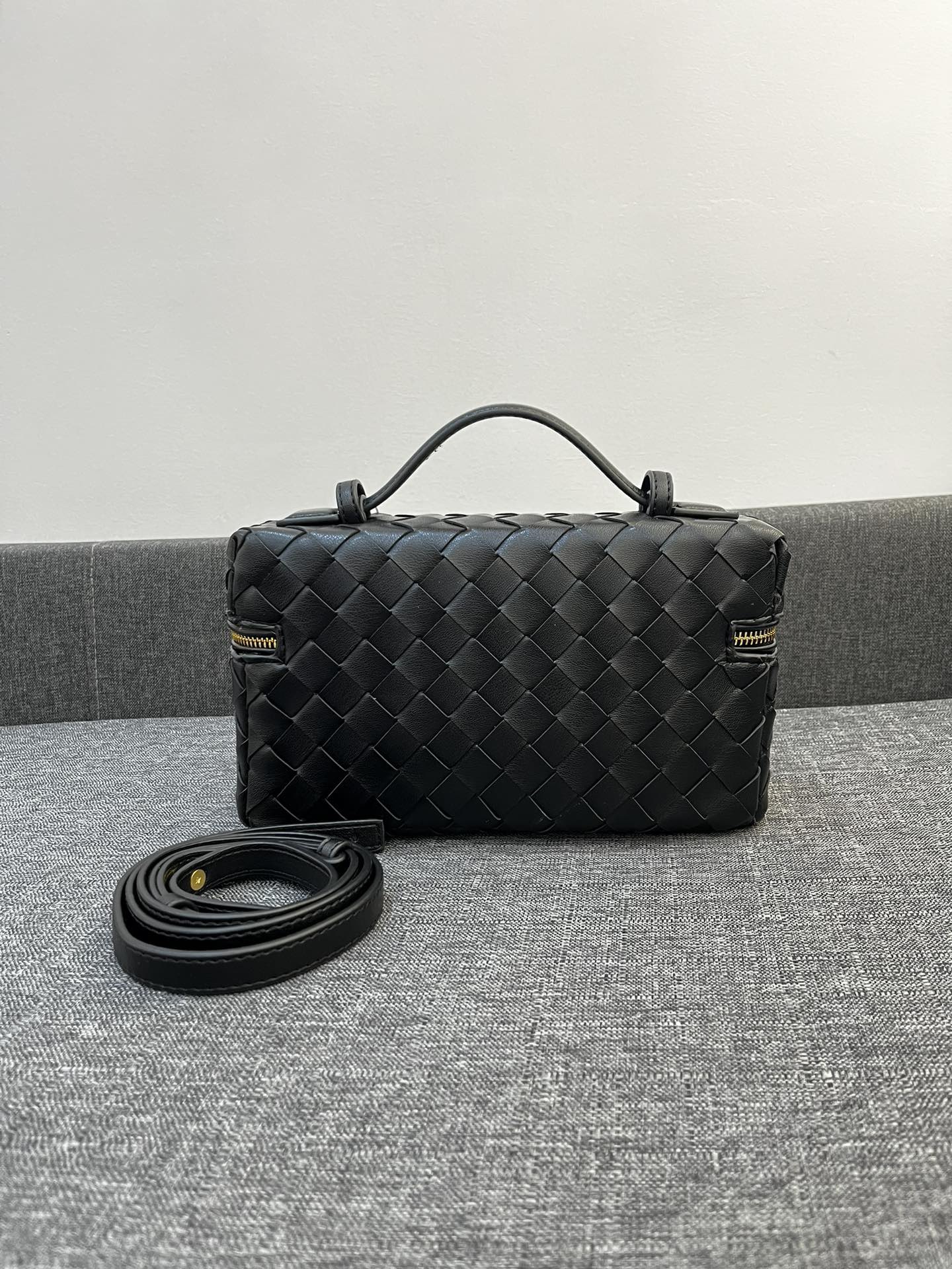 Bottega Veneta Vanity Case Women Shoulder Bags 24*13*6cm