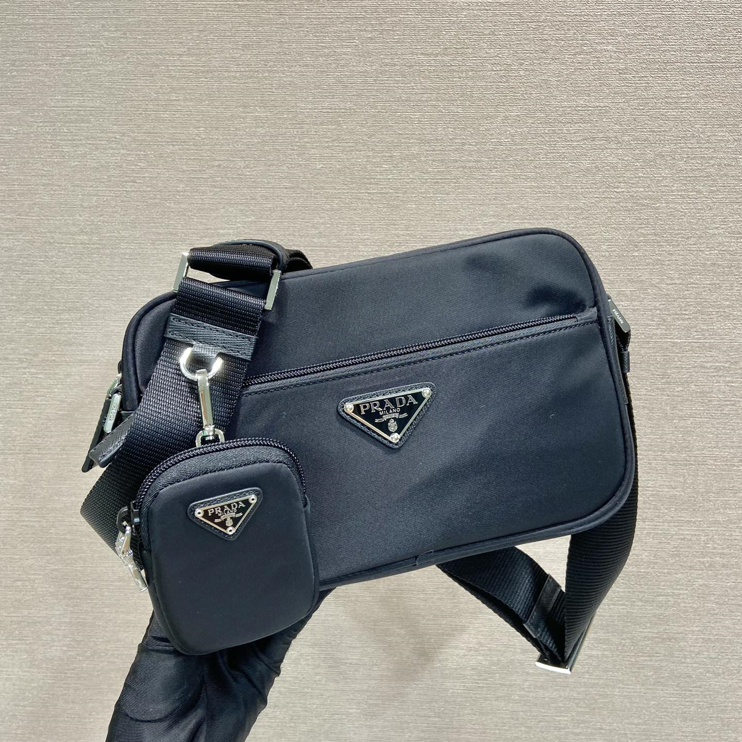 Prada 1BC167 Re-Nylon Mens Shoulder Bags Size 23*15*7cm 3-Color